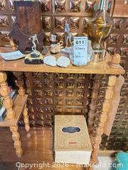 MaxSold Auction: Oxford International Dictionary (1958) with Lamp, Figurines & Shells B - Mississauga (Ontario, Canada) Estate Sale Online Auction - Teeswater Road