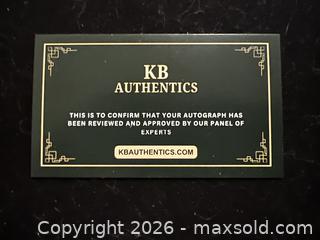 MaxSold Auction: RYAN REYNOLDS AUTOGRAPHED 8X10 PHOTO WITH COA - Vancouver (British Columbia, Canada) SELLER MANAGED Reseller Online Auction - West Broadway