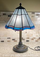 MaxSold Auction: Vintage Tiffany-Style Stained Glass Table/Desk Lamp, 25 x 15 in - Toronto (Ontario, Canada) SELLER MANAGED Downsizing Online Auction - O'connor Drive (CONDO)