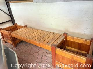 MaxSold Auction: Wooden Garden Bench With Side Planter Boxes - Oakville (Ontario, Canada) PARTNER MANAGED Estate Sale Online Auction - Elmhurst Avenue