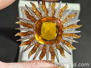 MaxSold Auction: Vintage Marcel Boucher Sunburst Citrine Rhinestone Demi-Parure - London (Ontario, Canada) PARTNER MANAGED Downsizing Online Auction - Trillium Crescent