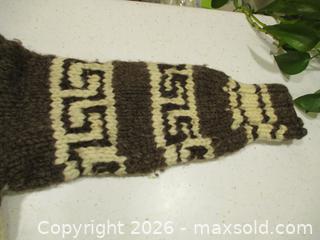 MaxSold Auction: VINTAGE ESTATE AUTHENTIC COWICHAN INDIAN KNIT SWEATER #1 - Quinte West (Ontario, Canada) PARTNER MANAGED Estate Sale Online Auction - Wallbridge Loyalist Road Wallbridge Loyalist Road