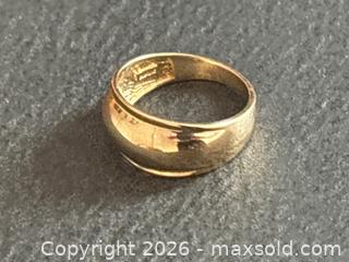 MaxSold Auction: 10K Gold Band Ring - Hamilton (Ontario, Canada) SELLER MANAGED Downsizing Online Auction -  Sherman Avenue South
