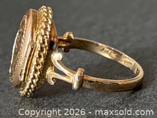 MaxSold Auction: 10K Gold Ring With Floral Engraved Oval Top and Rope Detailing - Hamilton (Ontario, Canada) SELLER MANAGED Downsizing Online Auction -  Sherman Avenue South