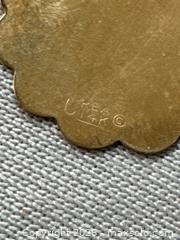 MaxSold Auction: 14K Gold Jamaica Pendant with Palm Tree and Scalloped Edge - Hamilton (Ontario, Canada) SELLER MANAGED Downsizing Online Auction -  Sherman Avenue South