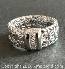MaxSold Auction: 18K White Gold Ring with Woven Design and Diamond Accent - Hamilton (Ontario, Canada) SELLER MANAGED Downsizing Online Auction -  Sherman Avenue South