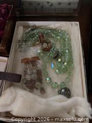 MaxSold Auction: Costume Jewelry and Accessories in Multiple Cases - Hamilton (Ontario, Canada) SELLER MANAGED Downsizing Online Auction -  Sherman Avenue South