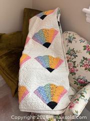 MaxSold Auction: Handmade Multicolored Fan Pattern Quilt with White Background - Hamilton (Ontario, Canada) SELLER MANAGED Downsizing Online Auction -  Sherman Avenue South