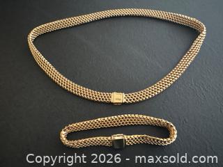 MaxSold Auction: Mexican 925 Gold-Plated Silver Necklace and Bracelet Set - Hamilton (Ontario, Canada) SELLER MANAGED Downsizing Online Auction -  Sherman Avenue South
