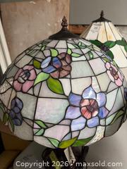 MaxSold Auction: Stained Glass Table Lamp with Floral Design  - Hamilton (Ontario, Canada) SELLER MANAGED Downsizing Online Auction -  Sherman Avenue South