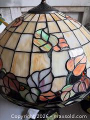 MaxSold Auction: Tiffany-Style Stained Glass Table Lamp With Floral Design - Hamilton (Ontario, Canada) SELLER MANAGED Downsizing Online Auction -  Sherman Avenue South