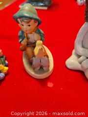 MaxSold Auction: Lot of 4 Multicolor Mini Figurines, Snow Globe & Crystal Ornaments - Calgary (Alberta, Canada) PARTNER MANAGED Downsizing Online Auction - Cedar Crescent Southwest (CONDO)