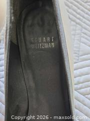 MaxSold Auction: Stuart Weitzman Black/Ivory Kitten Heel Pointed-Toe, Size 9 Quad A - Calgary (Alberta, Canada) PARTNER MANAGED Downsizing Online Auction - Cedar Crescent Southwest (CONDO)