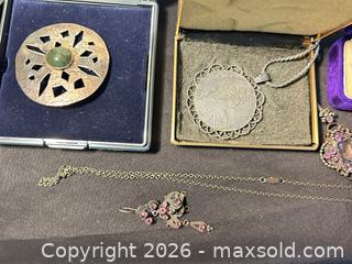 MaxSold Auction: Victorian-Style Mixed Metal Jewelry Lot with Glass Stones - Kawartha Lakes (Ontario, Canada) PARTNER MANAGED Downsizing Online Auction - Sugarbush Trail
