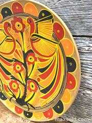 MaxSold Auction: Hand Painted -Traditional Folk Art Mexican Charger/Plate - Toronto (Ontario, Canada) SELLER MANAGED Reseller Online Auction -  Bloor Street West