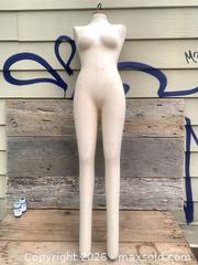 MaxSold Auction: Mannikin hanging Judy  - Toronto (Ontario, Canada) SELLER MANAGED Reseller Online Auction -  Bloor Street West