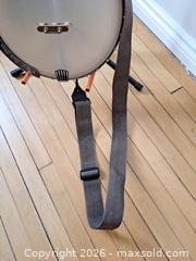 MaxSold Auction: Gold Tone 4-String Open-Back Banjo A - Ottawa (Ontario, Canada) Moving Online Auction - Waverley Street
