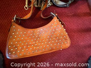 MaxSold Auction: Handbags, Purses A - Ottawa (Ontario, Canada) Moving Online Auction - Waverley Street