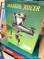 MaxSold Auction: Contents of Shelf -Mixed Household & Kitchen Appliances Lot with Vaporizers, Juicer - North Saanich (British Columbia, Canada) PARTNER MANAGED Estate Sale Online Auction - Woodcreek Drive