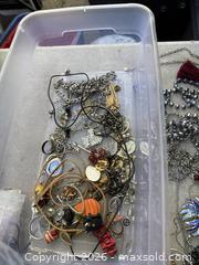 MaxSold Auction: A NICE LOT OF COSTUME JEWELRY. - Hamilton (Ontario, Canada) SELLER MANAGED Downsizing Online Auction - St. Clair Avenue