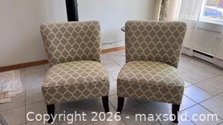 MaxSold Auction: Two large reading chairs  - North Middlesex (Ontario, Canada) SELLER MANAGED Estate Sale Online Auction - Anna