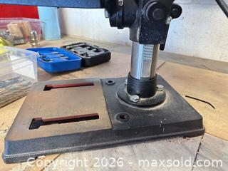 MaxSold Auction: Mastercraft Bench Drill Press — Corded Electric, Keyed Chuck - Gananoque (Ontario, Canada) SELLER MANAGED Downsizing Online Auction - West King Street