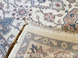 MaxSold Auction: Ivory rug  - Toronto (Ontario, Canada) SELLER MANAGED Moving Online Auction - North Park Drive
