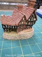 MaxSold Auction: Stratford House Figurine House by David Winter  - Toronto (Ontario, Canada) SELLER MANAGED Downsizing Online Auction - Alliance Avenue