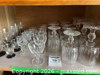 MaxSold Auction: Glassware With Decorative Patterns - Addington Highlands (Ontario, Canada) PARTNER MANAGED Downsizing Online Auction - Highway 41