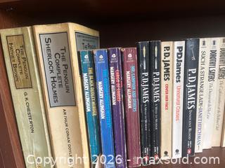 MaxSold Auction: Mystery, Crime, and Fiction Books on Shelves - Addington Highlands (Ontario, Canada) PARTNER MANAGED Downsizing Online Auction - Highway 41