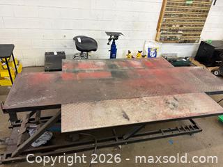 MaxSold Auction: Hydraulic Scissor Motorcycle/ATV Lift Table, Steel Diamond Plate - Woolwich (Ontario, Canada) PARTNER MANAGED Commercial Liquidation Online Auction - Sawmill Road