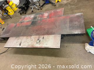 MaxSold Auction: Hydraulic Scissor Motorcycle/ATV Lift Table, Steel Diamond Plate - Woolwich (Ontario, Canada) PARTNER MANAGED Commercial Liquidation Online Auction - Sawmill Road