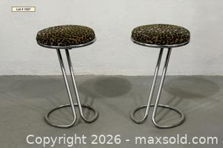 MaxSold Auction: Pair of vintage cantilever stools - Parma (New York, USA) SELLER MANAGED Reseller Online Auction - Upton Street