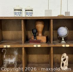 MaxSold Auction: Pottery Barn display cubby - Parma (New York, USA) SELLER MANAGED Reseller Online Auction - Upton Street