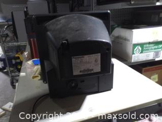 MaxSold Auction: 14in Panasonic tube tv - Upper Moreland Township (Pennsylvania, USA) SELLER MANAGED Charity/Fundraising Online Auction - Davisville Road