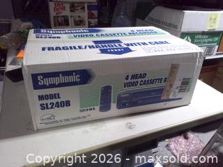 MaxSold Auction: symphonic vcr  - Upper Moreland Township (Pennsylvania, USA) SELLER MANAGED Charity/Fundraising Online Auction - Davisville Road