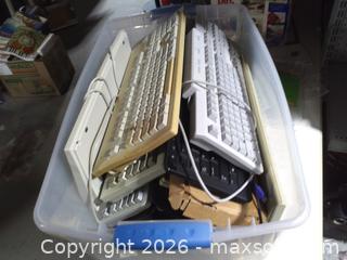 MaxSold Auction: tote of keyboards  - Upper Moreland Township (Pennsylvania, USA) SELLER MANAGED Charity/Fundraising Online Auction - Davisville Road