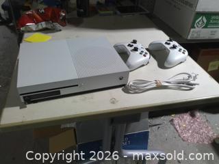 MaxSold Auction: Xbox one s - Upper Moreland Township (Pennsylvania, USA) SELLER MANAGED Charity/Fundraising Online Auction - Davisville Road