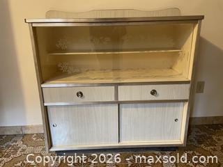 MaxSold Auction: Retro White Veneer Display Cabinet with Glass Sliding Doors, 40" W - Toronto (Ontario, Canada) SELLER MANAGED Estate Sale Online Auction - Queens Drive