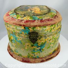 MaxSold Auction: Edwardian | Celluloid Collar Box with Bird Decoration and Linen Collars | Circa 1900–1920 - Maxsold Signature - Museum-Quality Artifacts, Ancient Antiquities and Collector Finds (CAN and US Shipping)