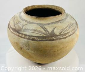 MaxSold Auction: Huastec-Style Painted Terracotta Water Jar with Floral Motifs | Hidalgo, Mexico | Circa 1900–1920 - Maxsold Signature - Museum-Quality Artifacts, Ancient Antiquities and Collector Finds (CAN and US Shipping)