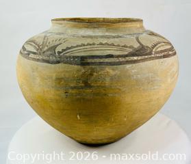 MaxSold Auction: Huastec-Style Painted Terracotta Water Jar with Floral Motifs | Hidalgo, Mexico | Circa 1900–1920 - Maxsold Signature - Museum-Quality Artifacts, Ancient Antiquities and Collector Finds (CAN and US Shipping)