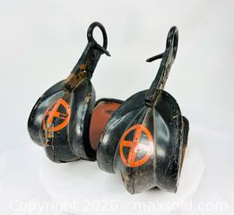 MaxSold Auction: Pair of Japanese Lacquered Samurai Stirrups | with Cross-in-Circle Mon | Edo–Meiji | Circa 1800–1880 - Maxsold Signature - Museum-Quality Artifacts, Ancient Antiquities and Collector Finds (CAN and US Shipping)
