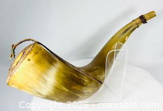 MaxSold Auction: Personal Priming Horn with Carved Initials “IB” | Flintlock Era | Circa Late 18th – Early 19th Century - Maxsold Signature - Museum-Quality Artifacts, Ancient Antiquities and Collector Finds (CAN and US Shipping)