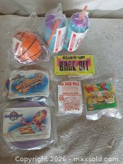 MaxSold Auction: Vintage Promotional Fast-Food Toy Lot - Sun City (Arizona, USA) SELLER MANAGED Reseller Online Auction - West Forrester Drrive