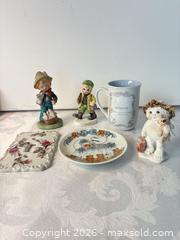 MaxSold Auction: Porcelain & Ceramic Collectible Lot (4–6 Pieces) - San Jose (California, USA) SELLER MANAGED Estate Sale Online Auction - Union Avenue
