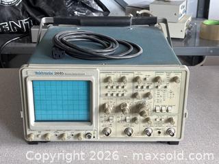 MaxSold Auction: Tektronic oscilloscope - Toronto (Ontario, Canada) PARTNER MANAGED Commercial Liquidation Online Auction - Steinway Boulevard                  