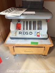 MaxSold Auction: RIDGID Benchtop Belt / Spindle Sander (Corded Electric) - Chilliwack (British Columbia, Canada) PARTNER MANAGED Downsizing Online Auction - Camden Drive