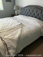 MaxSold Auction: Silk King Size Duvet - Chilliwack (British Columbia, Canada) PARTNER MANAGED Downsizing Online Auction - Camden Drive