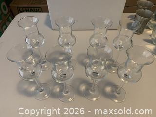 MaxSold Auction: Stemmed Wine/Water Glasses — Set of 8 - Victoria (British Columbia, Canada) SELLER MANAGED Moving Online Auction - Brookside